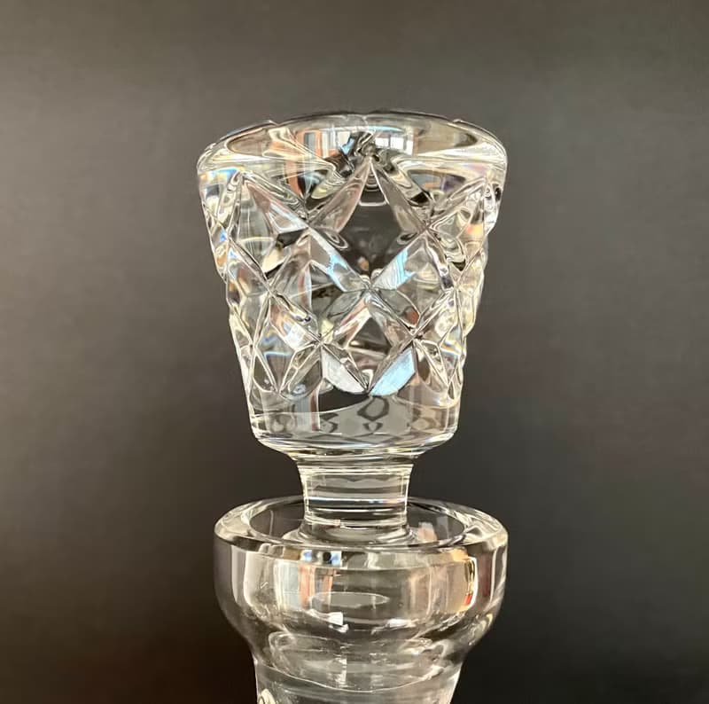 法國 MARQUISE DE JEGONRAS 帶塞水晶酒杯和玻璃水瓶 |  1980