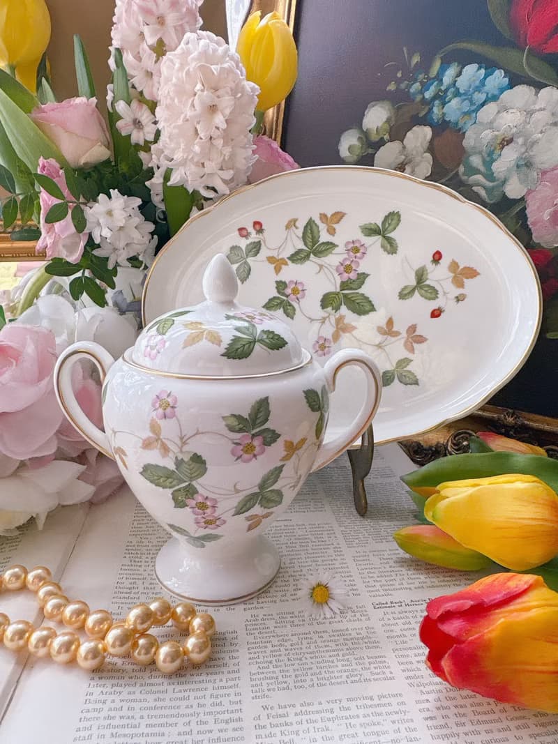 英國製Wedgwood 野草莓圖騰皇家御用高腳糖果罐 糖罐儲物罐茶葉罐