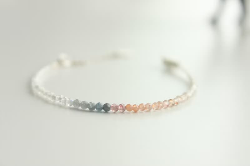 【純銀極細手鍊】月光石/藍寶石/草莓晶/太陽石/設計師手作商