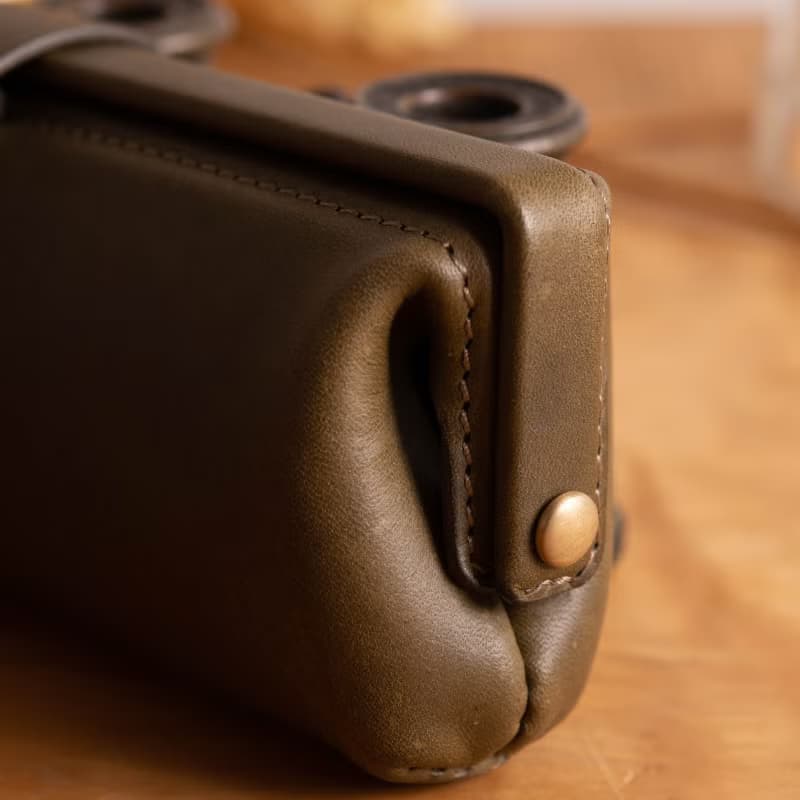 Paka-glass Slim #ElephantGray イタリアンレザーの眼鏡ケース【入学祝】【就職祝】【カスタム可能なギフト】