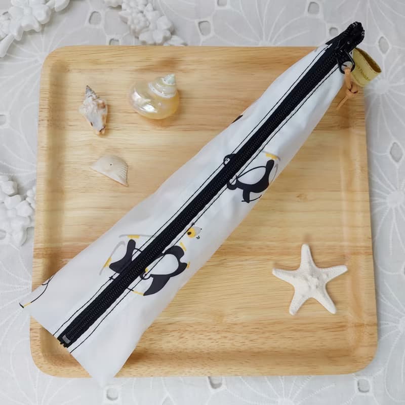 韓國滑雪企鵝防水布拉鍊立體餐具袋