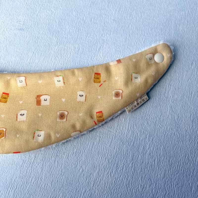 毛絨保暖寵物脖圍 寵物圍巾 領巾 項圈 -- 酥酥烤土司