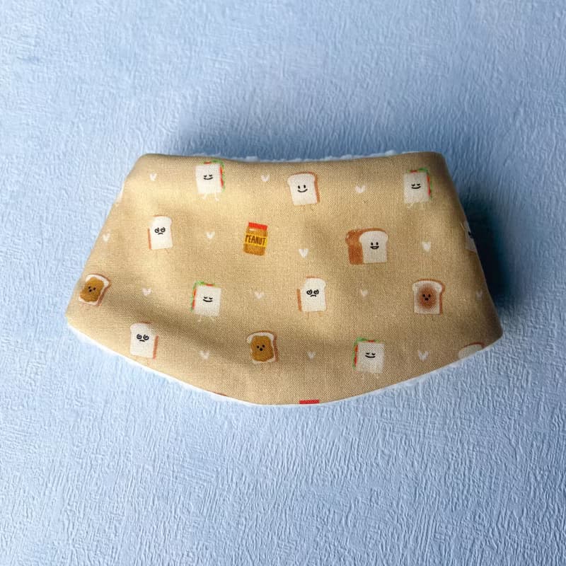 毛絨保暖寵物脖圍 寵物圍巾 領巾 項圈 -- 酥酥烤土司