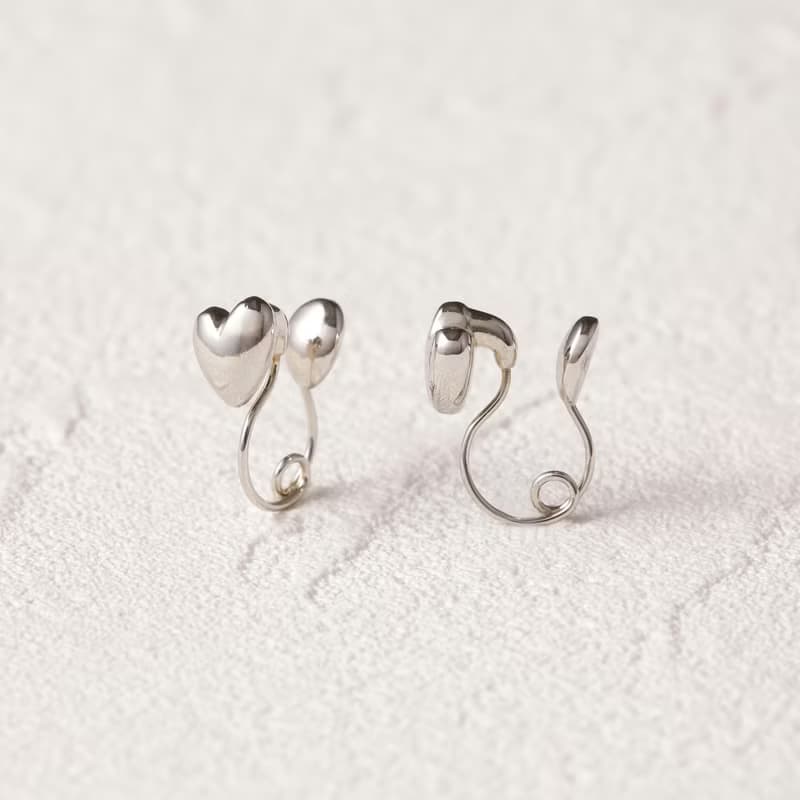 petit heart loop-fit earring SV　ループフィットイヤリング　ミニハート 　シルバー