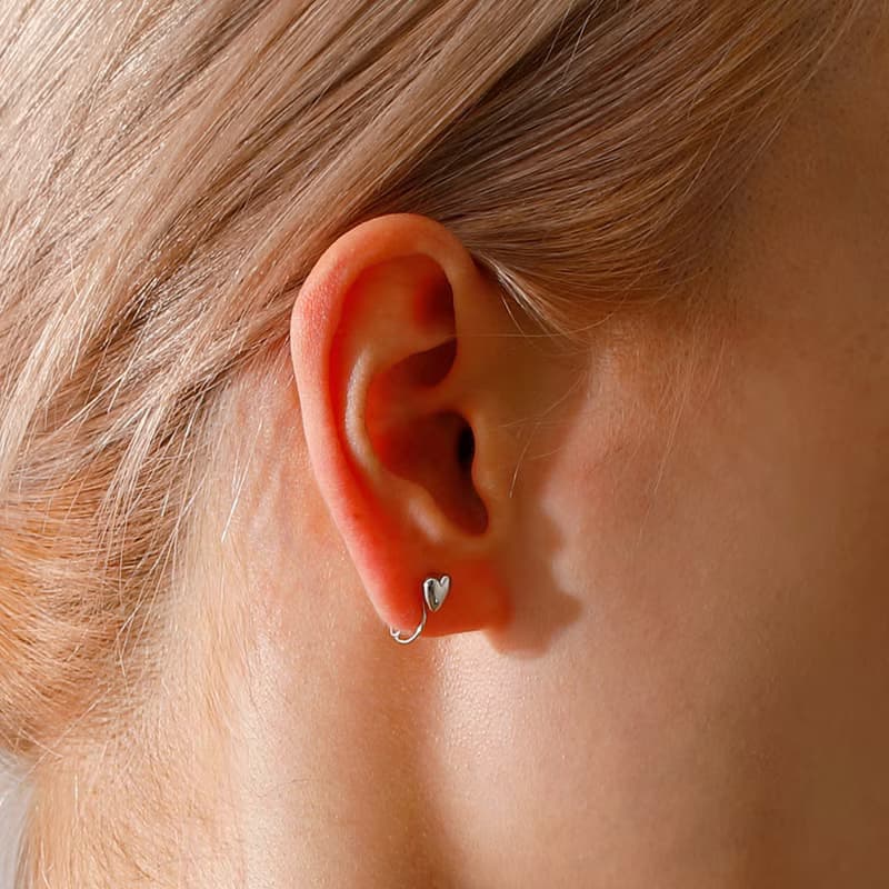 petit heart loop-fit earring SV　ループフィットイヤリング　ミニハート 　シルバー
