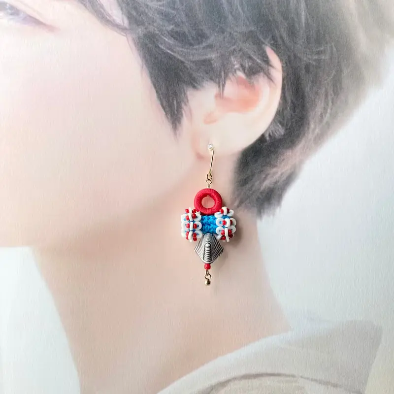 トイ アシンメトリー ピアス・イヤリング 【グレー】