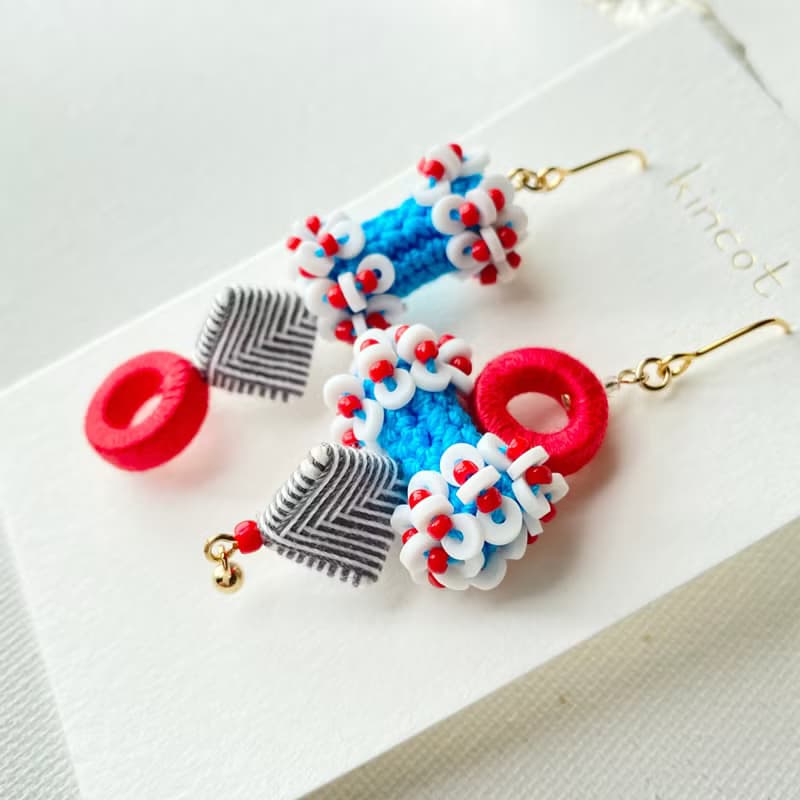 トイ アシンメトリー ピアス・イヤリング 【グレー】