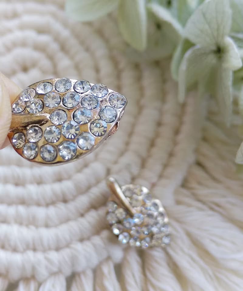 Vintage Jewelry 西洋古董飾品 小巧 白鑽 葉子  針式耳環