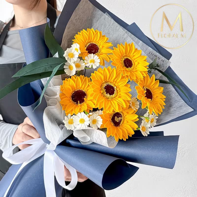 夏日最真摯的祝福向日葵香水花束