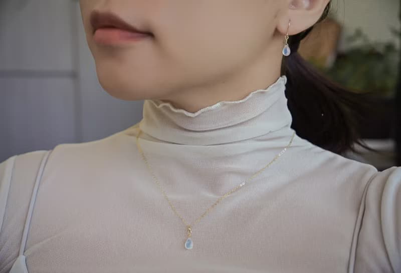 SV925/14KGF 胖胖水滴 彩虹藍光 月光石項鍊