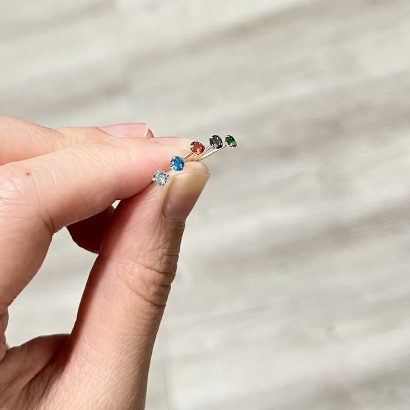 ll 小彩鑽極小耳針 ll 3mm小鑽925銀耳針 - 一對 一只 / 附銀耳堵