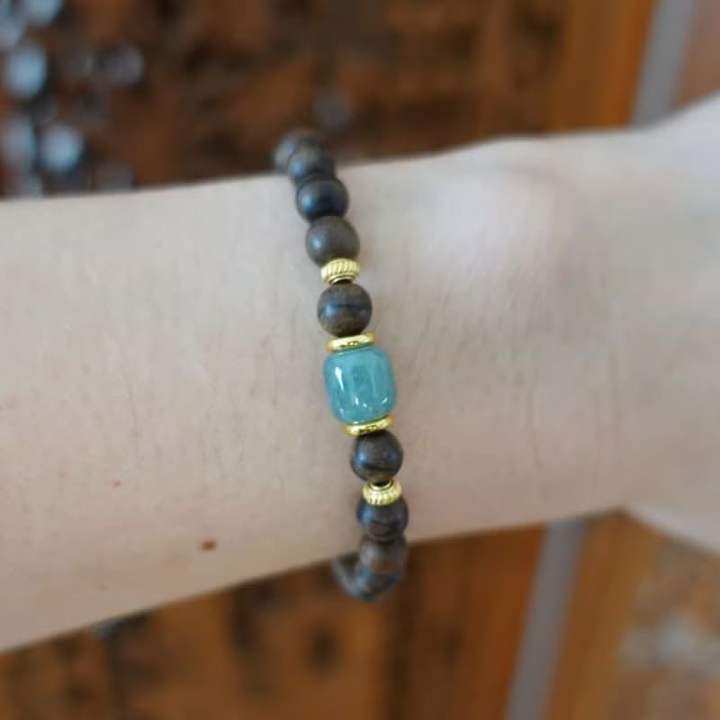 藍潤沉香 東方雅韻 6mm沉香 藍水翡翠古式桶珠型 質感手串