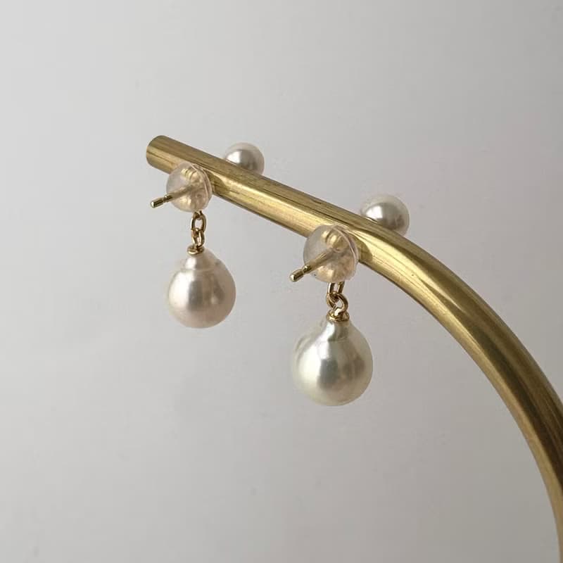 K18 スタッドピアス あこや真珠 パールピアス ドロップパール バロックパール　日本の真珠 pearl earrings 珍珠耳環 珍珠耳环 진주귀걸이