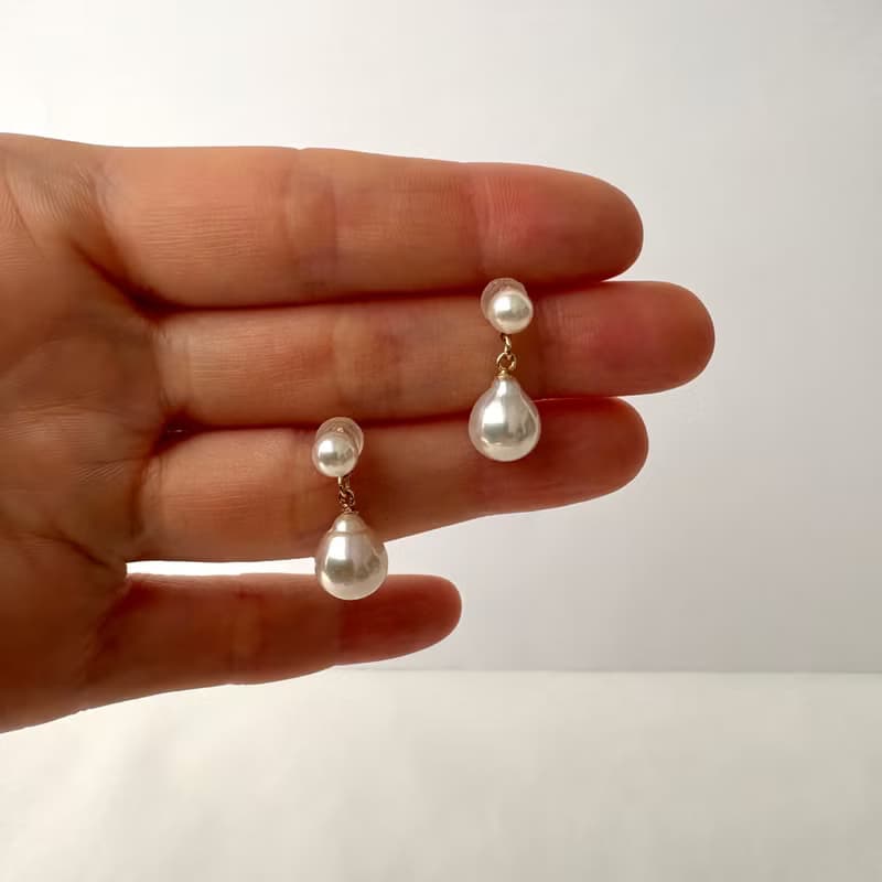 K18 スタッドピアス あこや真珠 パールピアス ドロップパール バロックパール　日本の真珠 pearl earrings 珍珠耳環 珍珠耳环 진주귀걸이