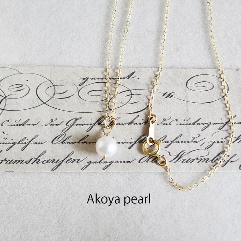 自分に必要なものやチャンスを引き寄せる石　スカイブルートパーズのネックレス  11月誕生石