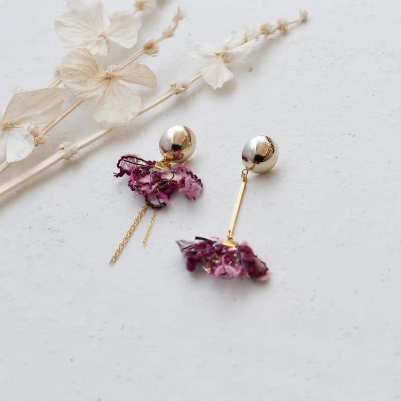 イヤリング/Asymmetry tassel earrings/Pink
