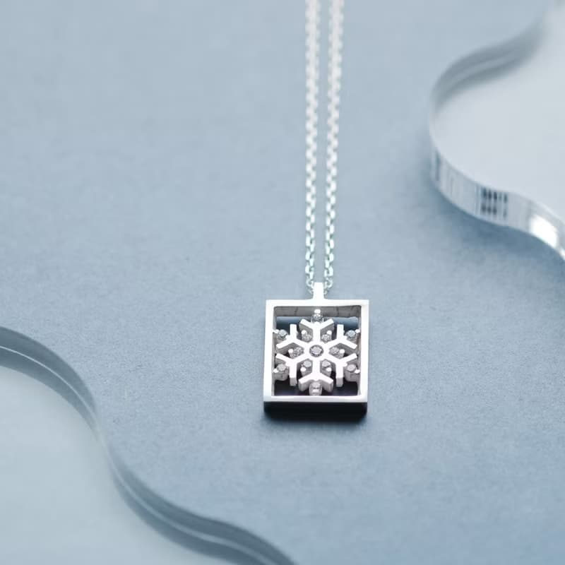 フレーム 雪の結晶 ネックレス シルバー925
