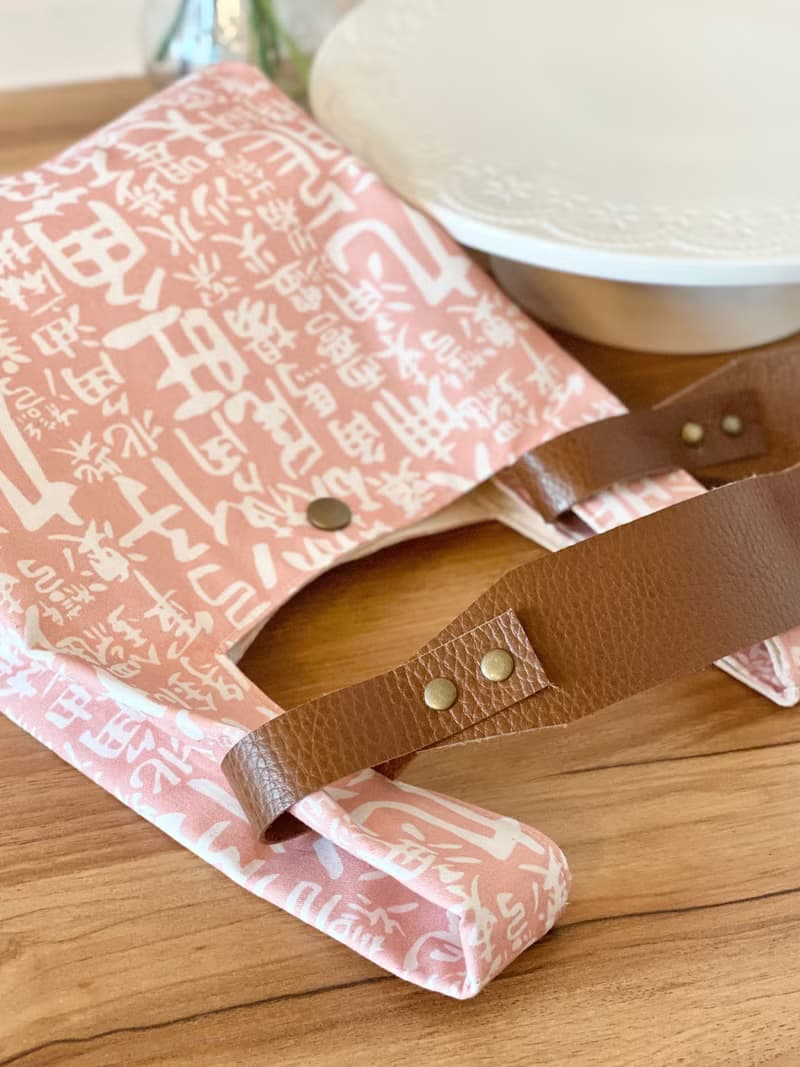 購物袋造型小手袋 連真皮肩揹帶