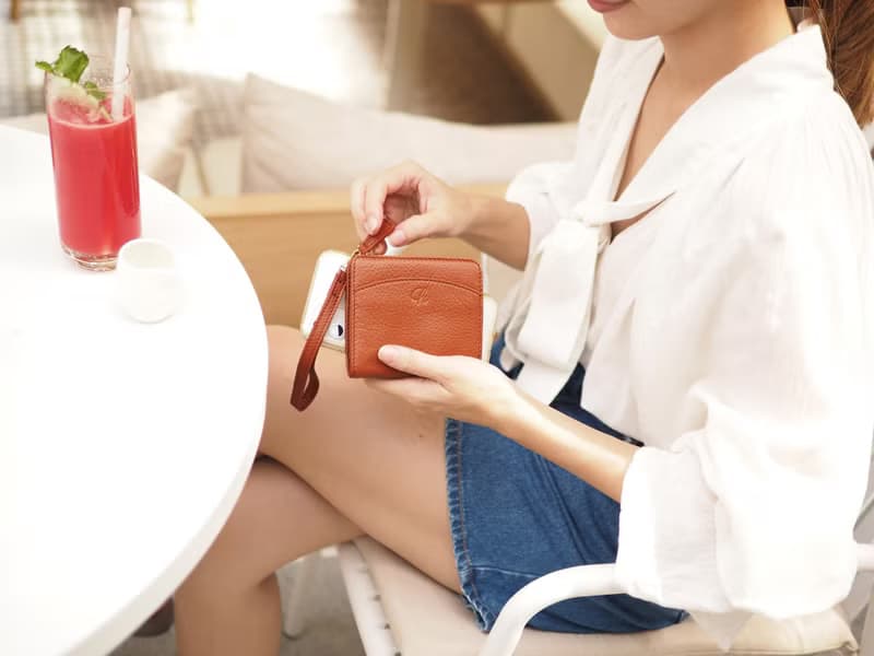 Anna (Caramel): Mini / short wallet, cow leather, Bifold Zipper, Orange-Brown