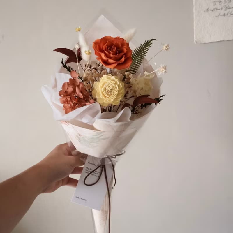 單圓尖暖色系永生花束 生日禮物 生日花束