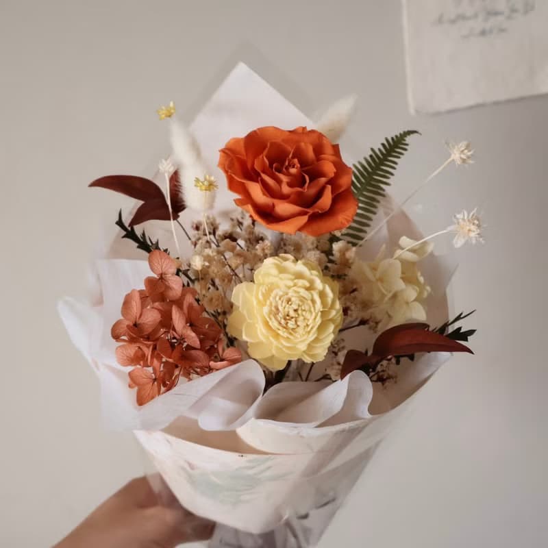 單圓尖暖色系永生花束 生日禮物 生日花束