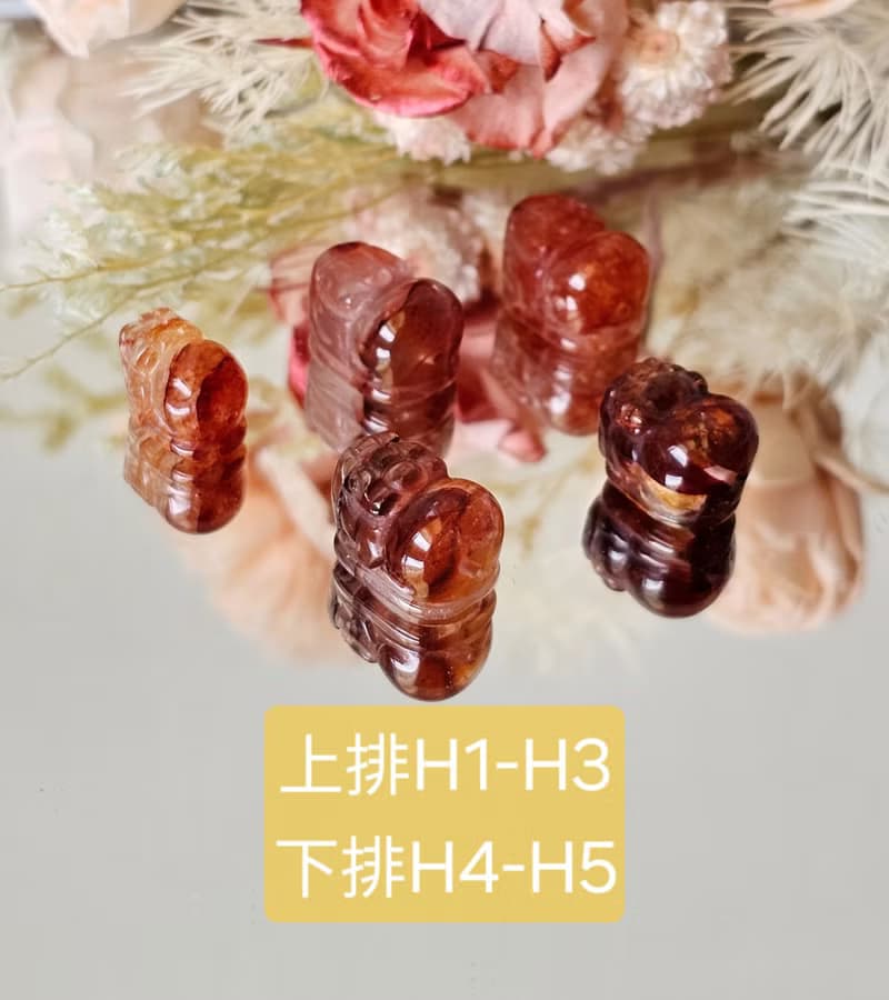 赤焰花語-豐盛招財水晶/紅膠花/太陽石/黑金碧璽髮/貔貅款水晶