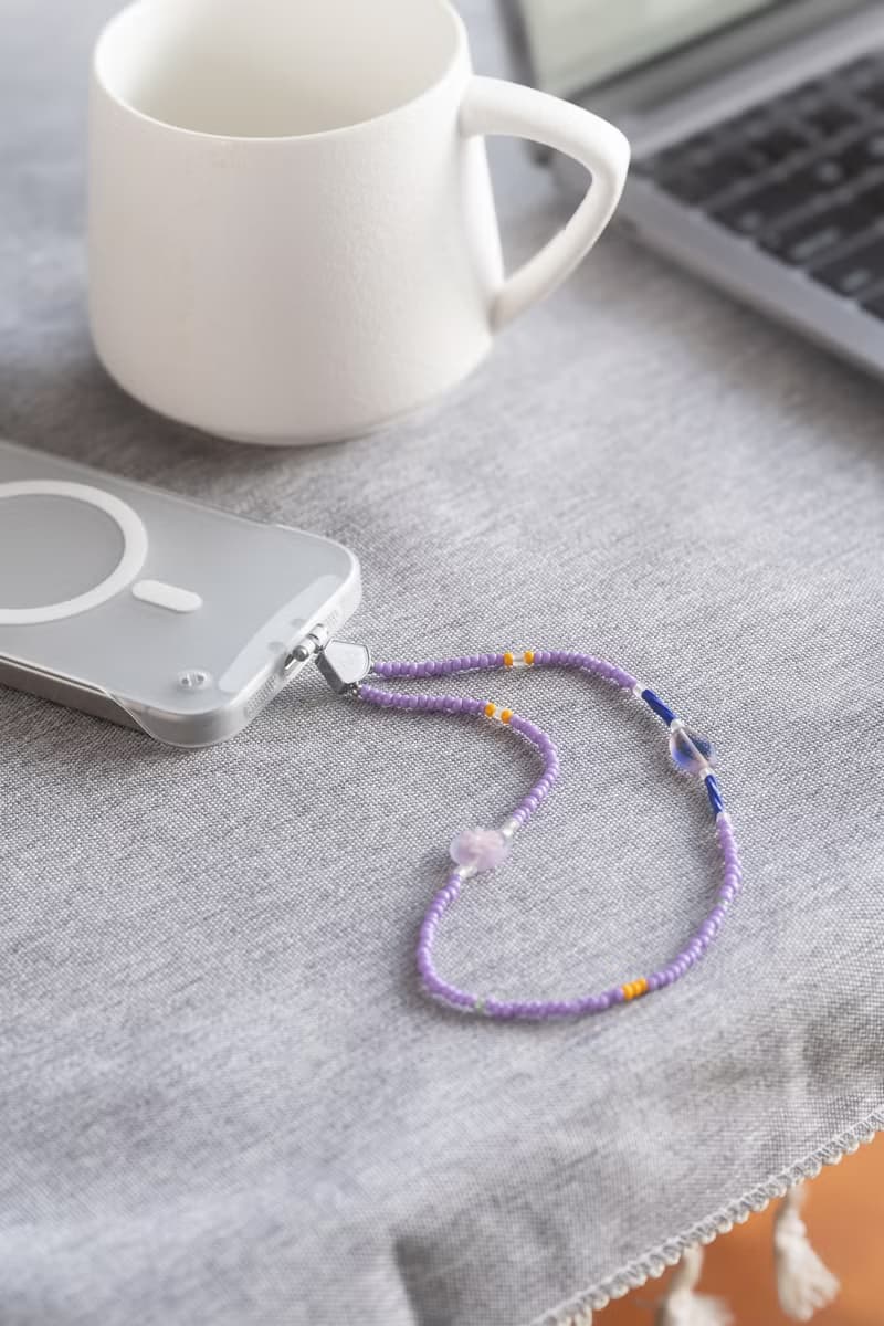 M.Beads 日本串珠手機手鏈 /手機鍊 /手機吊飾 Liliac