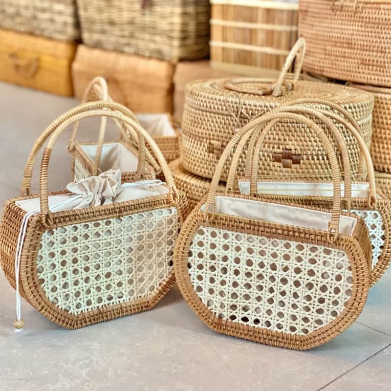 藤编编织袋 (Cup) 款   编织手袋。