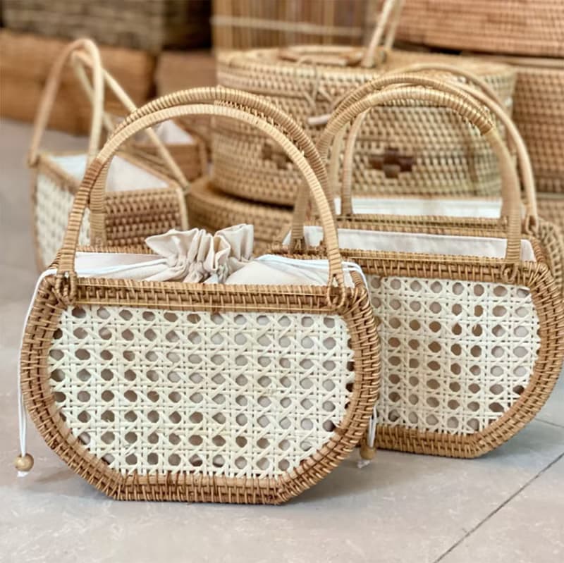 藤编编织袋 (Cup) 款   编织手袋。