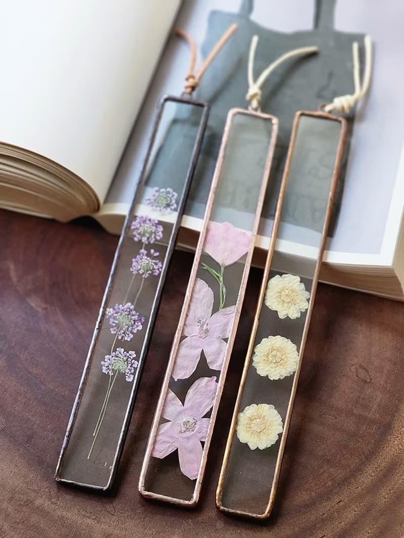 植物圖鑑∣粉紫色蕾絲花∣玻璃鑲崁∣花草標本書籤