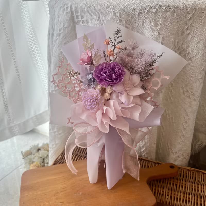 粉嫩小資款永生康乃馨花束 乾燥花束 母親節花束