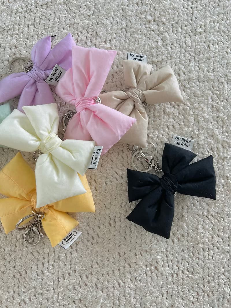 double ribbon keyring_black