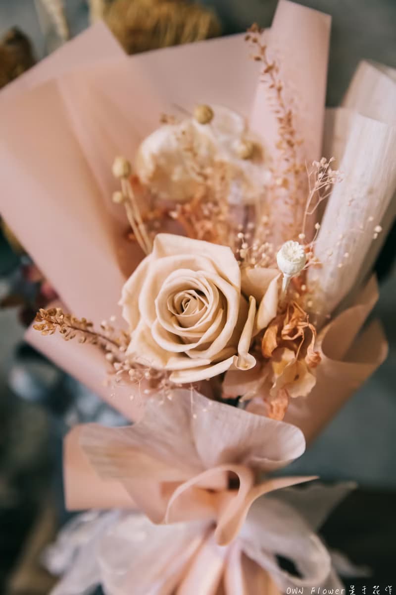 不凋花花束/單朵花束/永生花花束/生日花束/單朵玫瑰花/花束/玫瑰