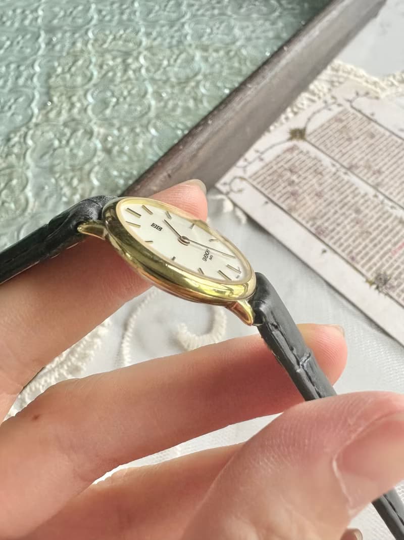 中古孤品 Givenchy 石英手錶 皮革錶帶 鋼錶 男女適用