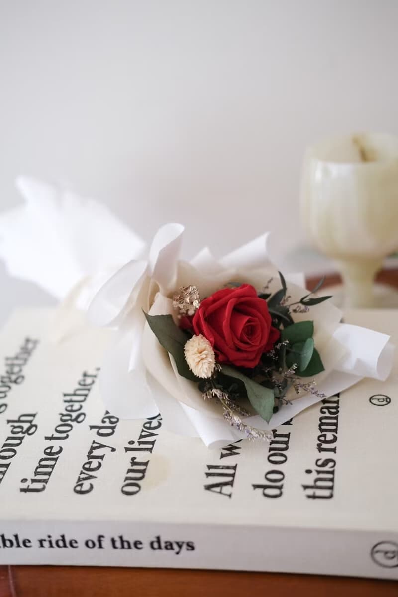 紅永生玫瑰單朵花束