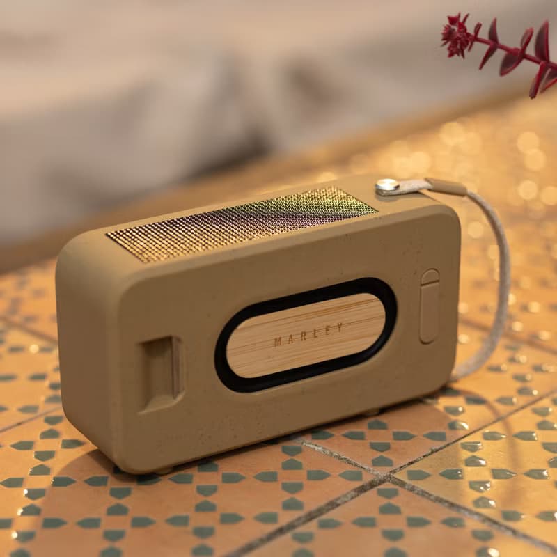 Marley Rise Up Solar 太陽能攜帶型防水藍牙喇叭 經典黑