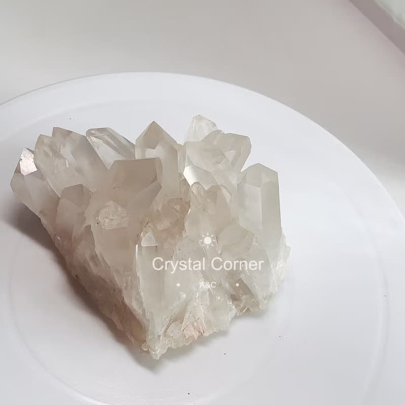 Crystal Corner 隅石丨冰晶白水晶簇196丨淨化丨療癒水晶法寶