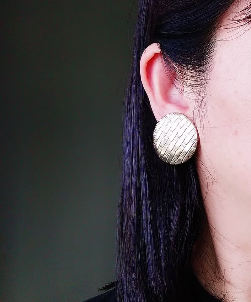Vintage Jewelry 西洋古董飾品 牆紋 大圓 夾式耳環