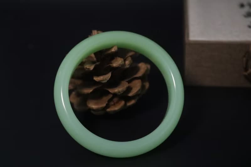 和田玉手鐲青白晴水玉手鐲氣質玉石手鐲