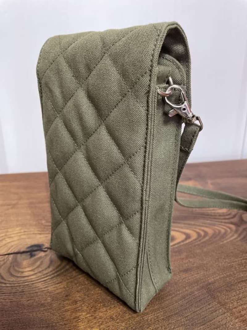 倉敷帆布　キルティング　スマホポシェット　ミニ　ショルダーバッグ　スマホショルダー  カーキ