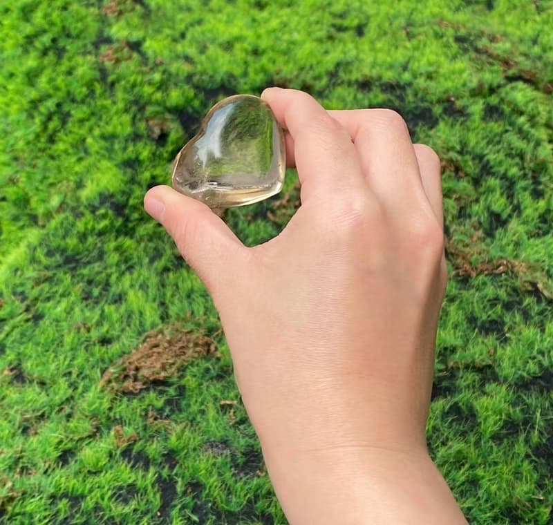 能量擺飾-天然冰透淺茶晶愛心 能量 療癒 招財 淨化 快速出貨