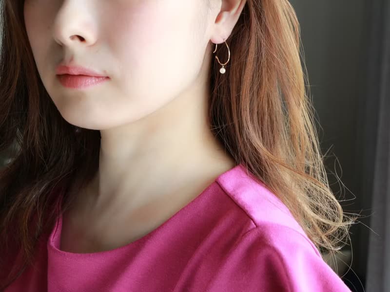 14kgf- Ovo pearl minimalist pierced earrings