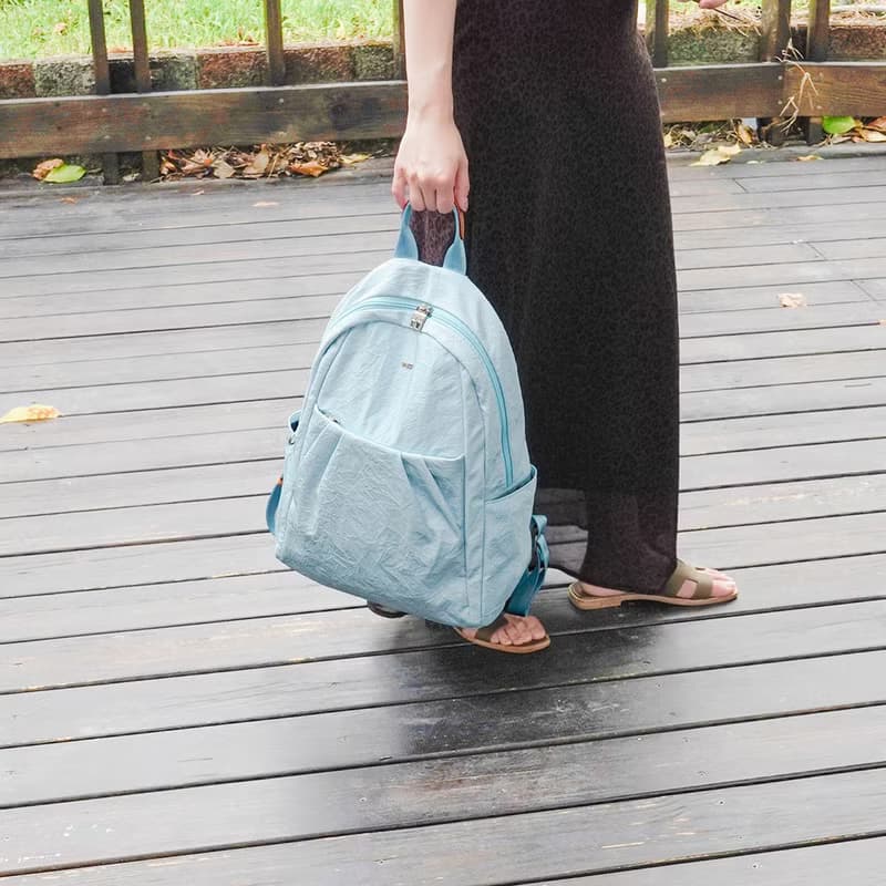 (粉嫩藍)輕盈紙感甜美系休閒旅行後背包(大款)33571