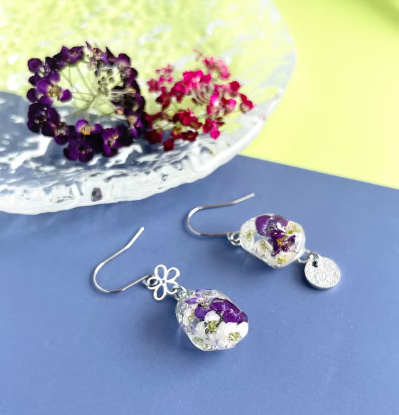 アリッサムの彩り小石耳飾り-シルバー-