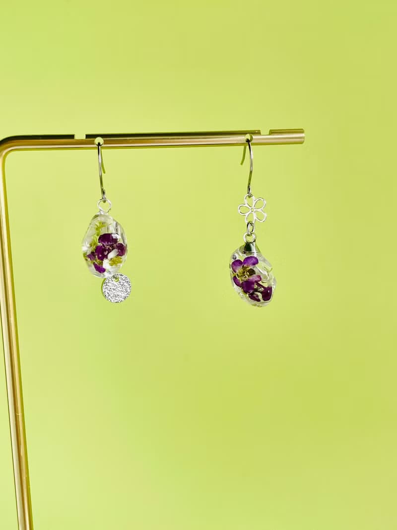 アリッサムの彩り小石耳飾り-シルバー-