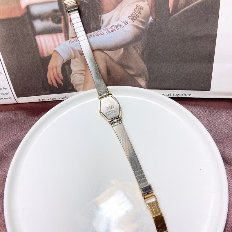 【西洋古董飾品】ADOLFO 石英正常運作沙金閃耀鑽質感手錶 女