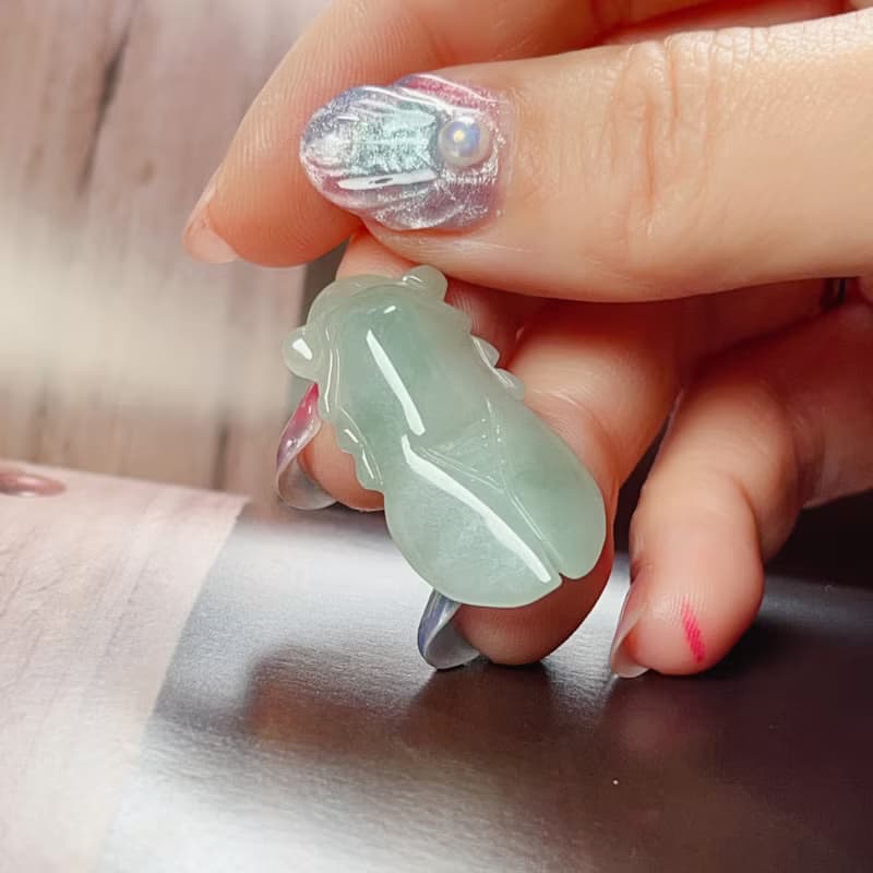 翡翠巧雕蟬一鳴驚人 | 天然A貨翡翠 | 送禮