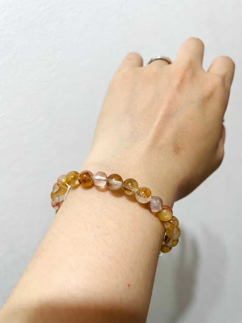 金黃絲絨 蜜柑琉璃【黃膠花小咪數手串】烘焙榛果色/一物一拍