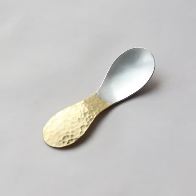 鎚目模様の真鍮ジェラートスプーン