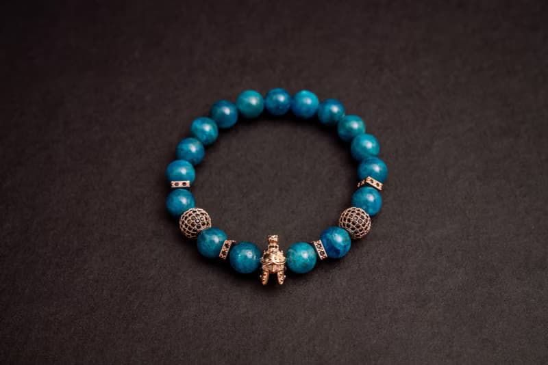 (天然石水晶手鍊)(勇士)藍磷灰石x鋯石x黃銅手